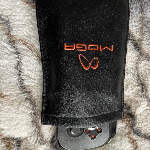 MOGA mobile game controller for Android - Picture 4 of 7